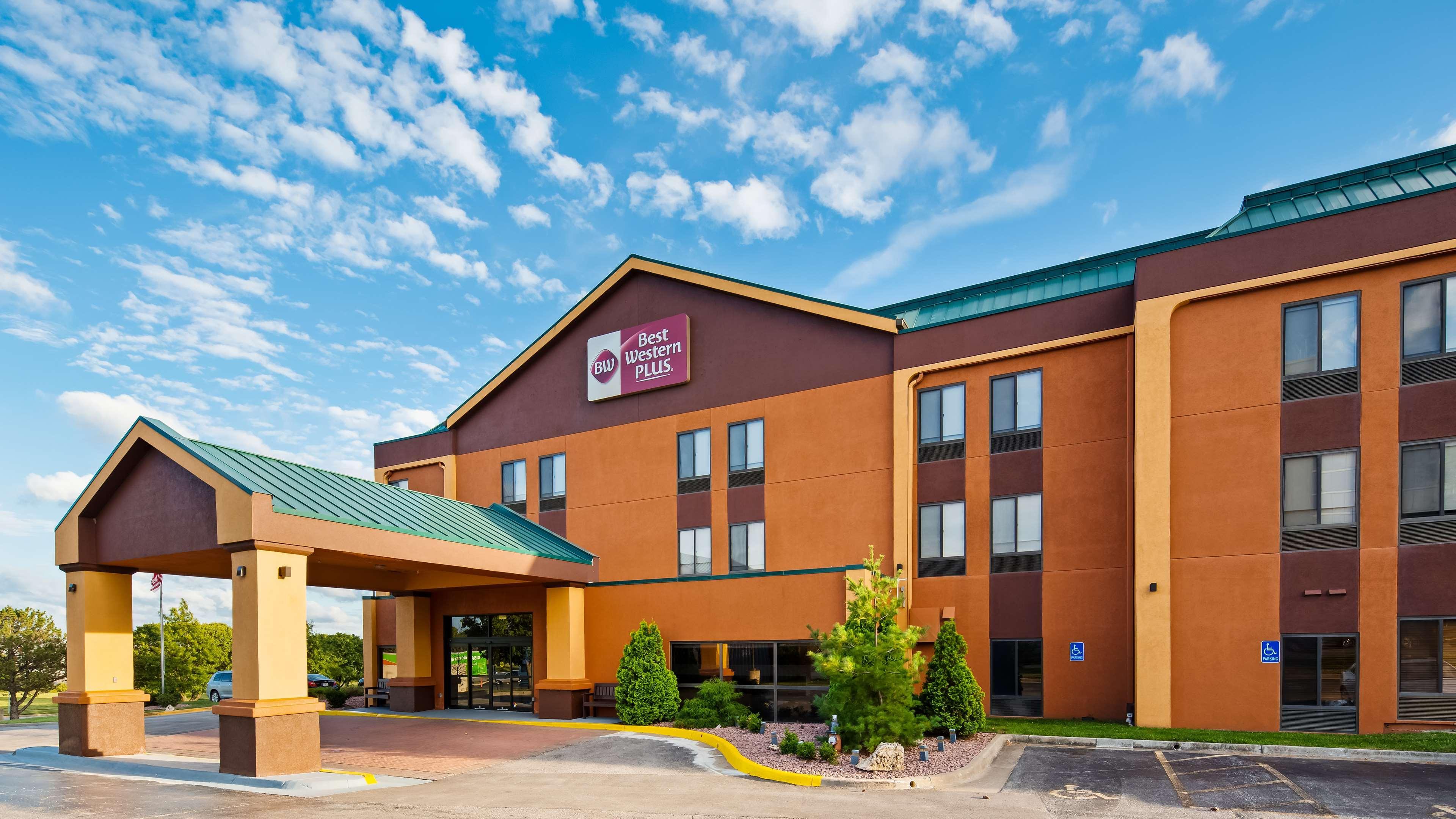 Best Western Plus Kansas City Airport - Kci East Luaran gambar