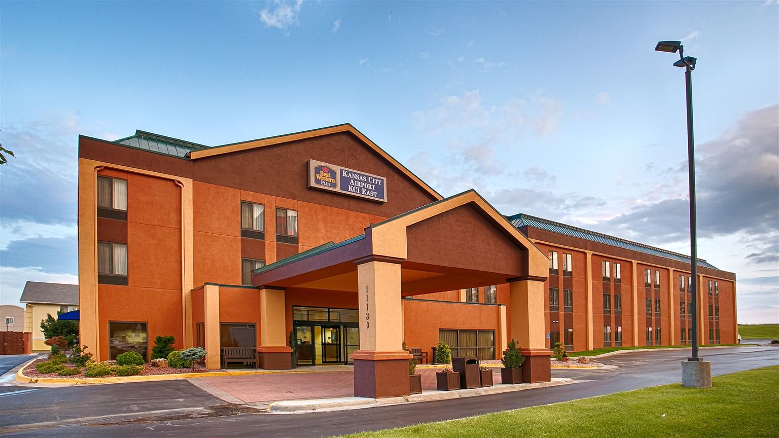 Best Western Plus Kansas City Airport - Kci East Luaran gambar